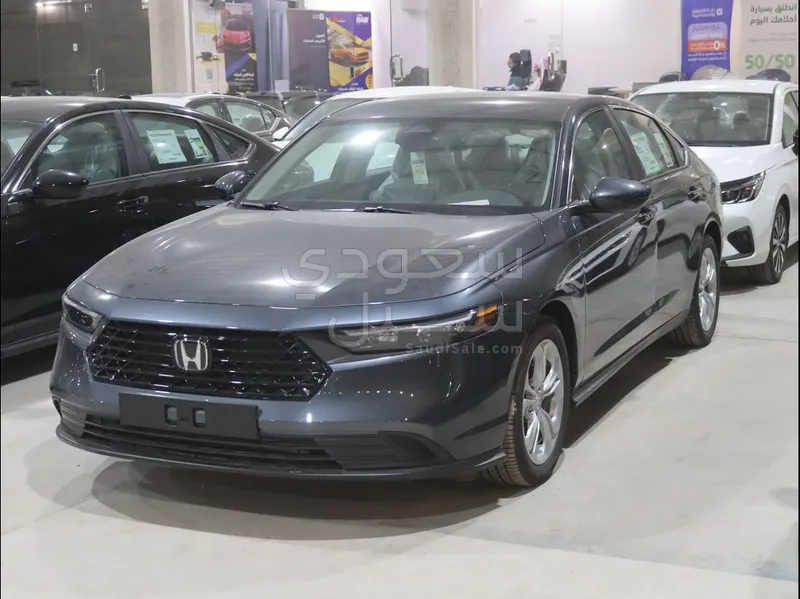 2025 هوندا اكورد ال اكس