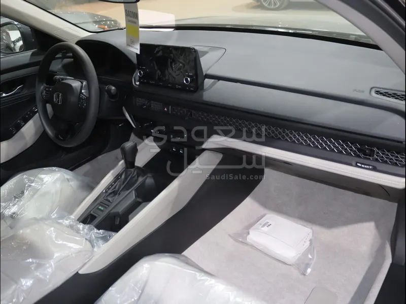 2025 هوندا اكورد ال اكس