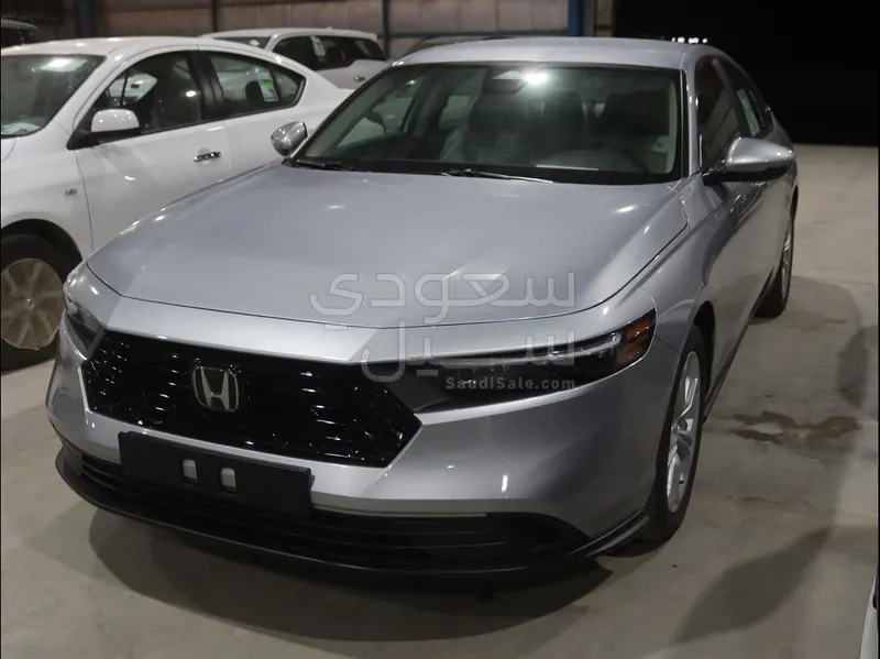 2025 هوندا اكورد ال اكس