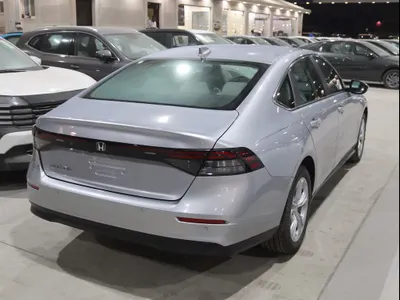 2025 هوندا اكورد ال اكس