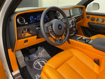 2025 رولز رويس كولينان بلاك بادج