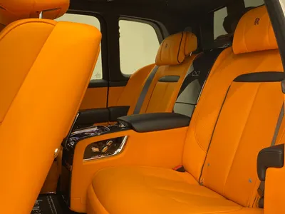 2025 رولز رويس كولينان بلاك بادج