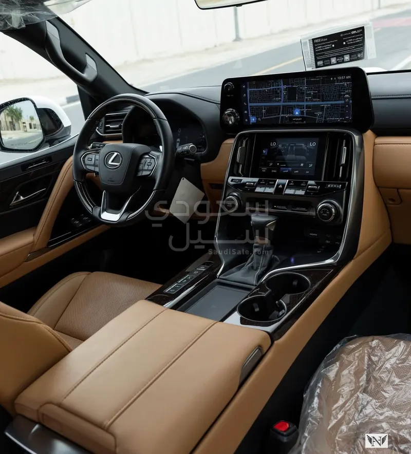 2025 لكزس إل إكس 600
