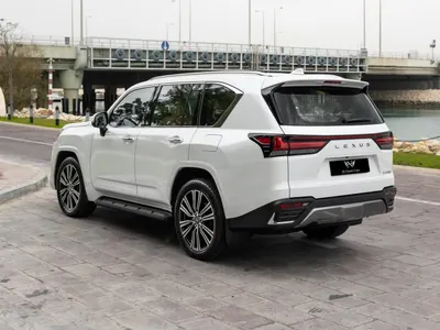 2025 لكزس إل إكس 600