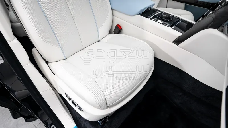 2026 رولز رويس كولينان بلاك بادج