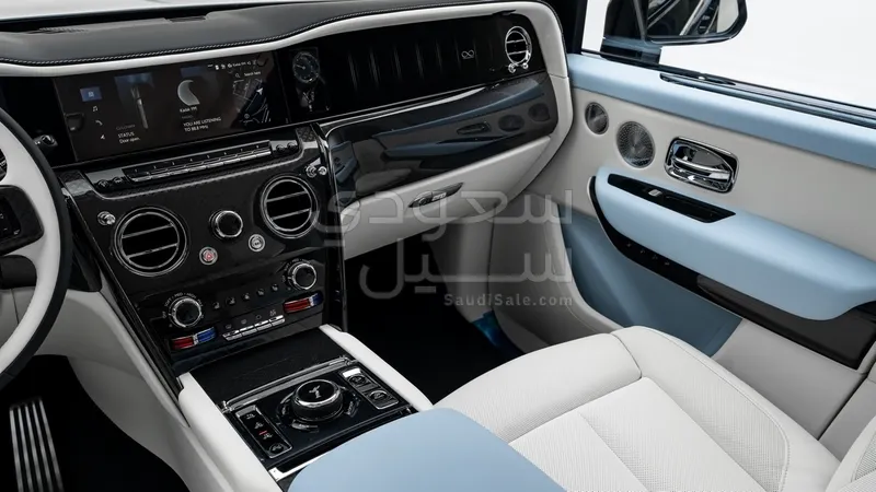 2026 رولز رويس كولينان بلاك بادج