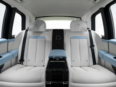 2026 رولز رويس كولينان بلاك بادج