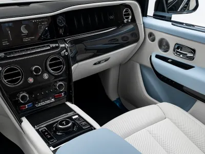 2026 رولز رويس كولينان بلاك بادج