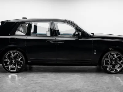 2026 رولز رويس كولينان بلاك بادج