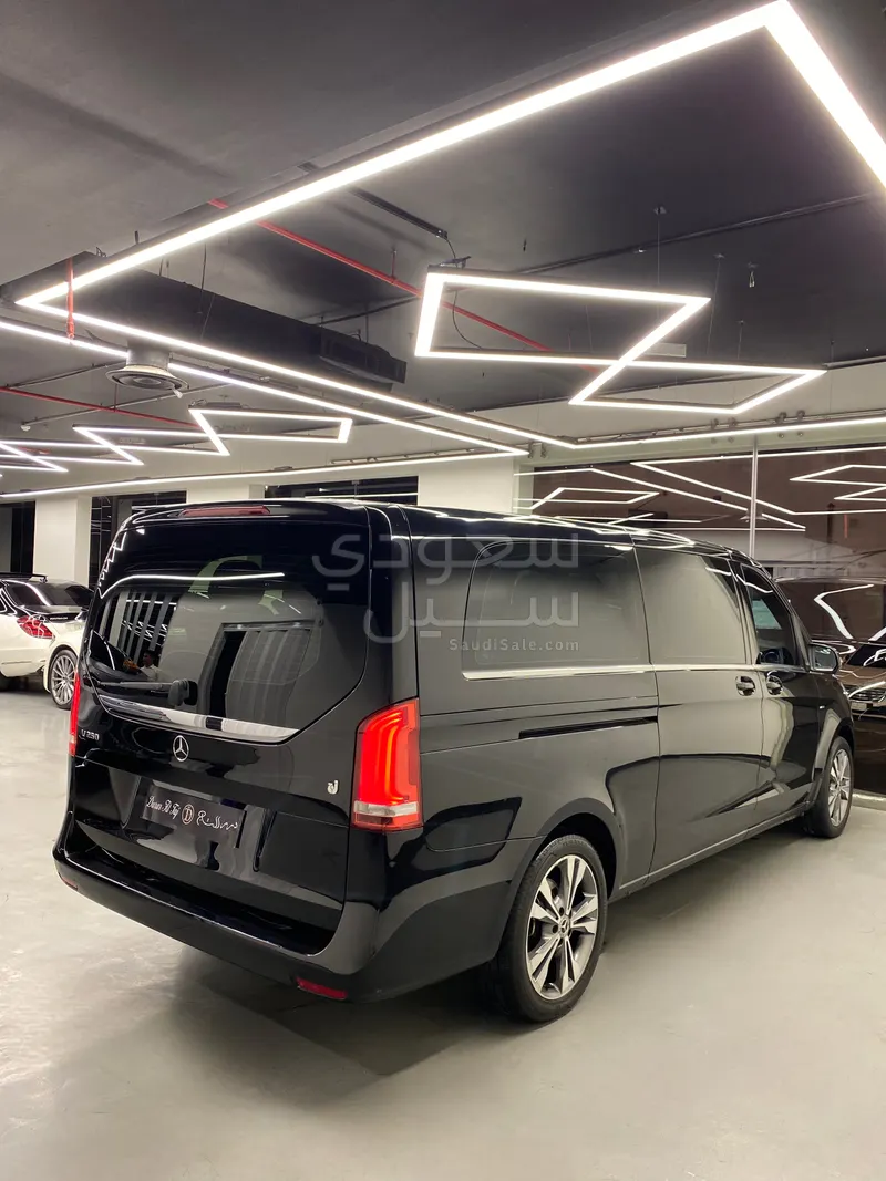 2019 مرسيدس - بنز في 250