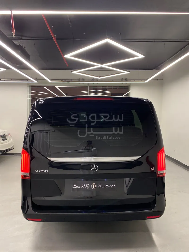 2019 مرسيدس - بنز في 250