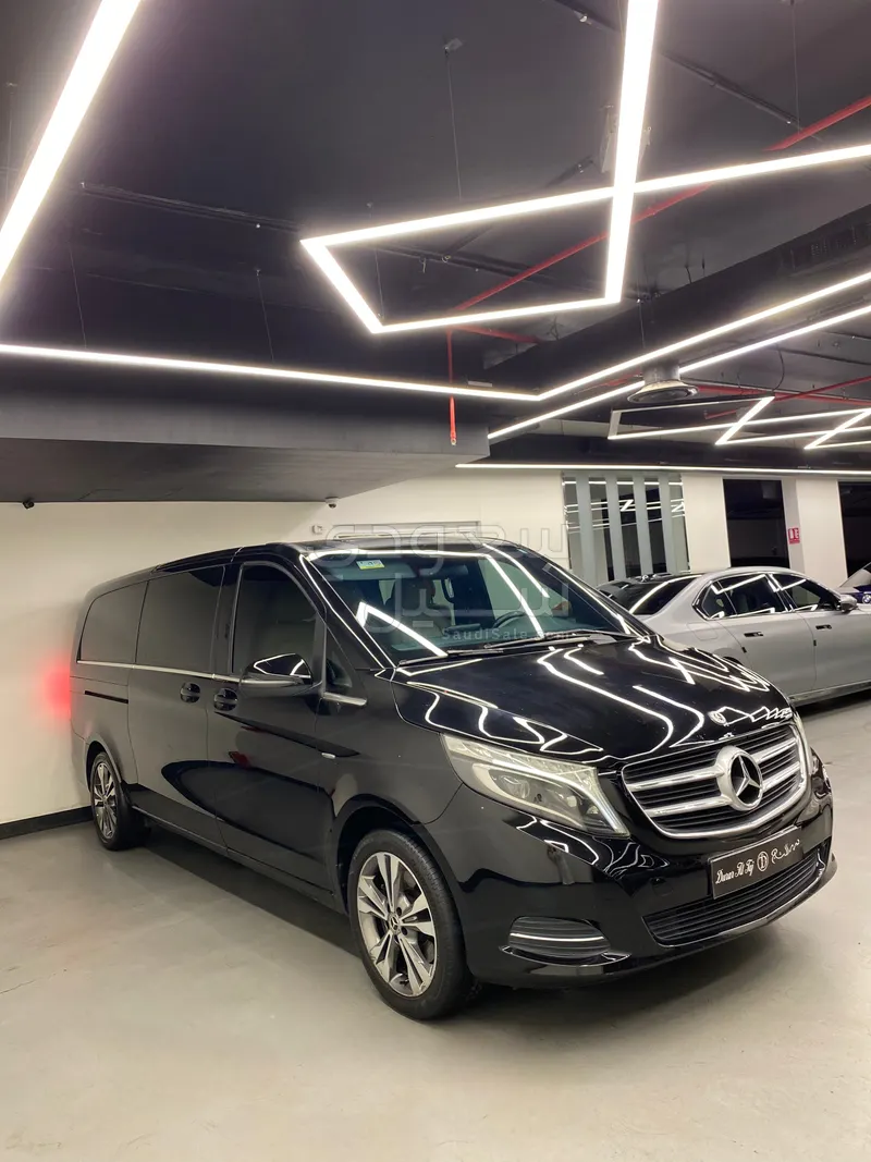 2019 مرسيدس - بنز في 250