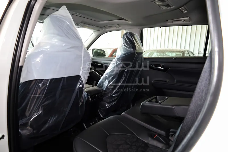 2025 تويوتا هايلاندر