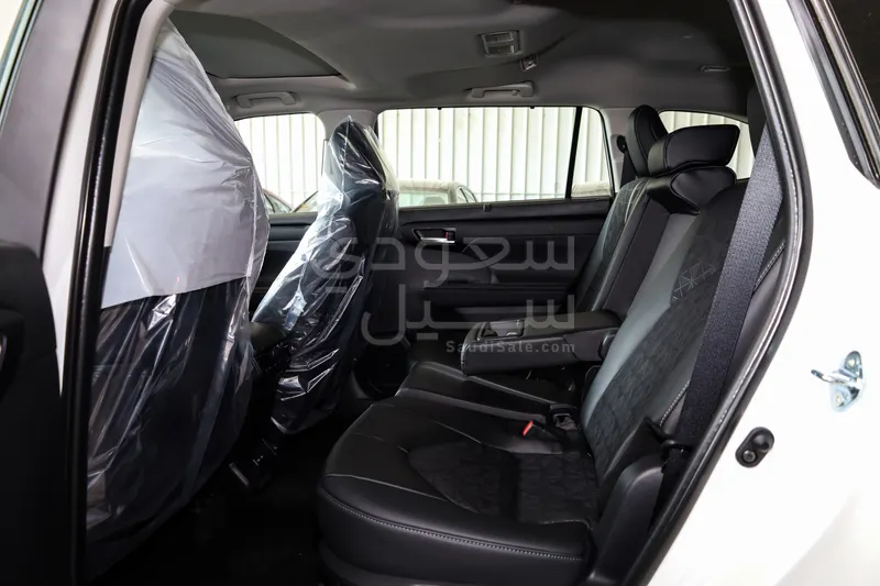 2025 تويوتا هايلاندر