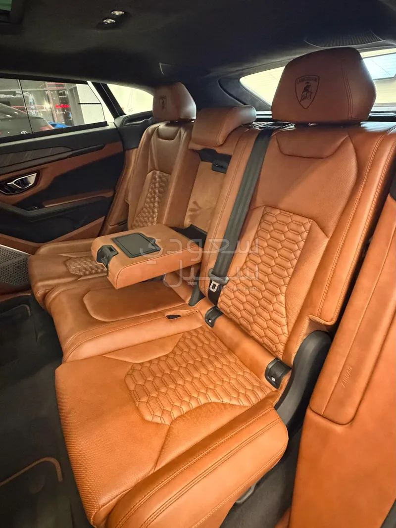 2022 لمبرجيني اوروس