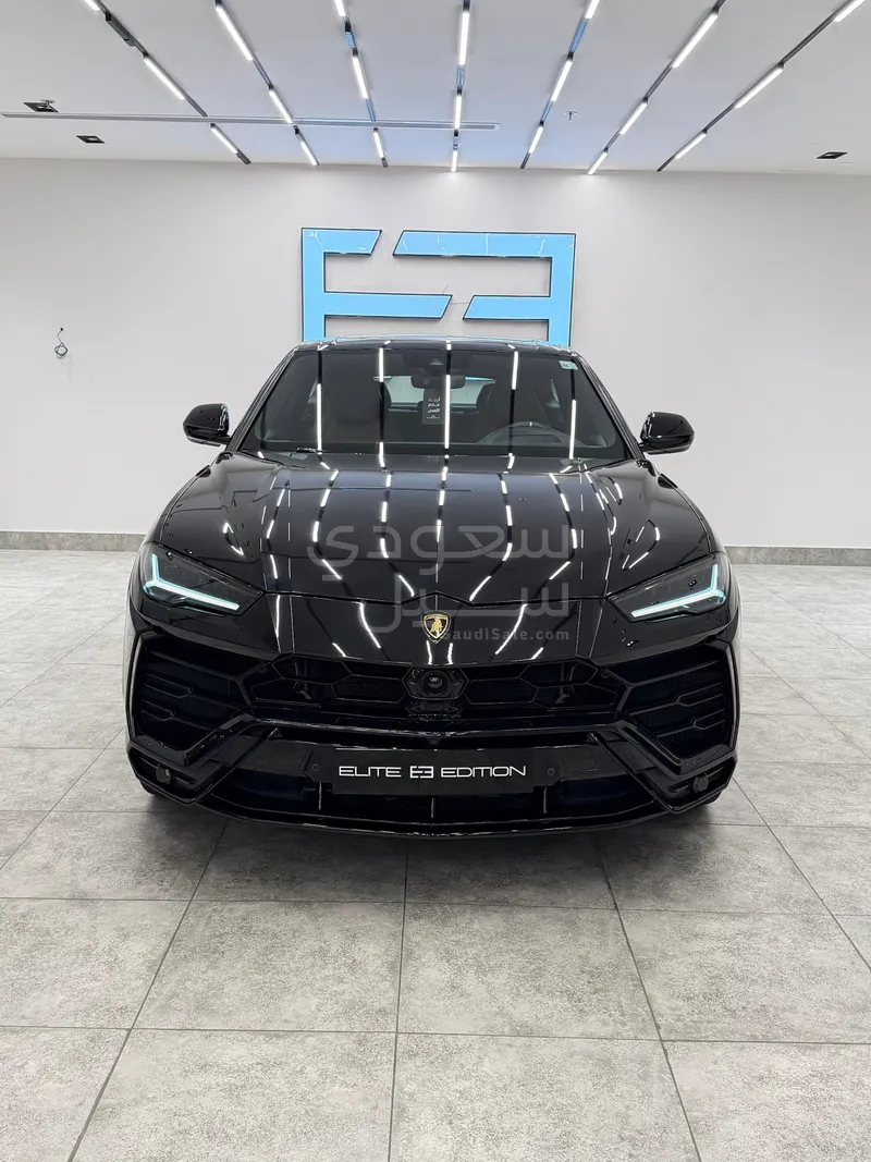 2022 لمبرجيني اوروس