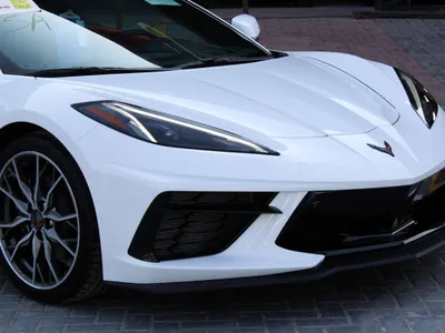 2025 شفروليه كورفيت سي 8