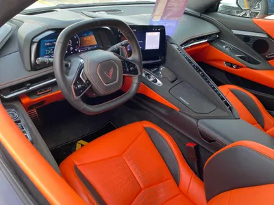 2025 شفروليه كورفيت سي 8