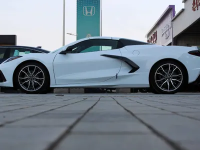 2025 شفروليه كورفيت سي 8