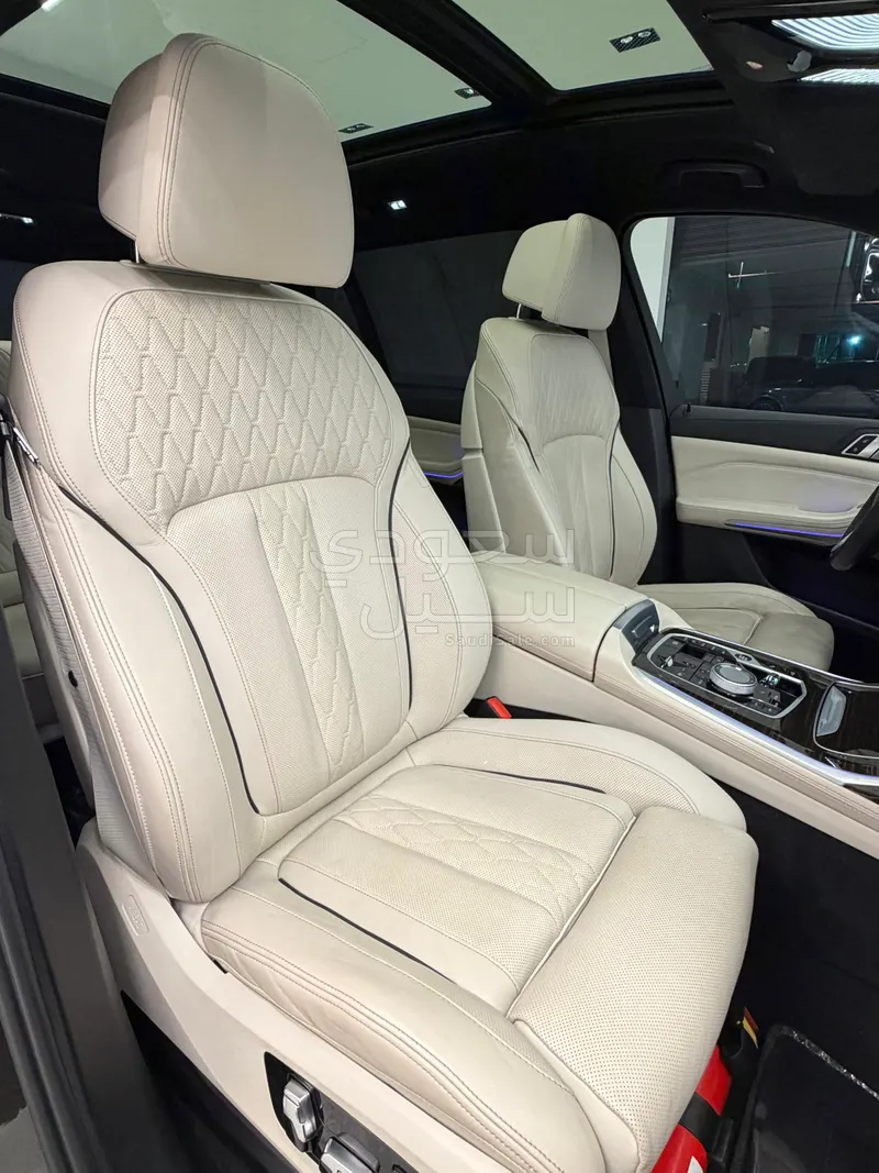 2023 بي ام دبليو الفئة اكس 7