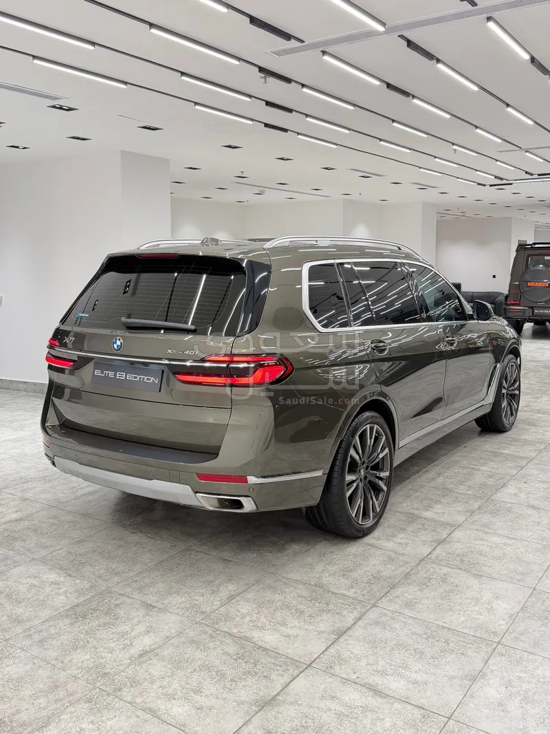 2023 بي ام دبليو الفئة اكس 7