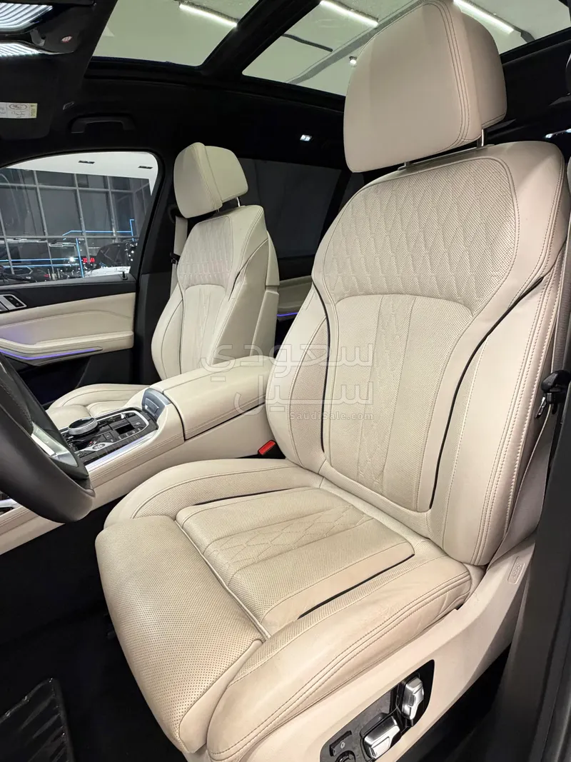 2023 بي ام دبليو الفئة اكس 7