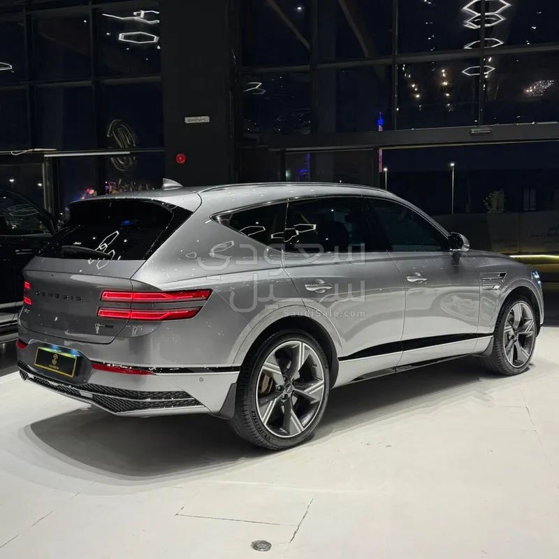 2025 جينيسيس جي في 80