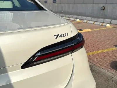 2026 بي ام دبليو الفئة السابعة 740 إل أي