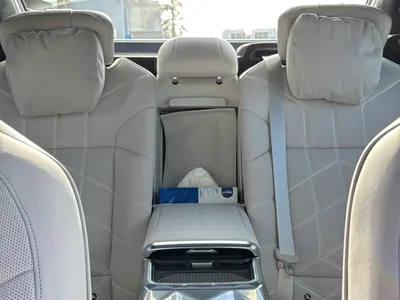 2026 بي ام دبليو الفئة السابعة 740 إل أي