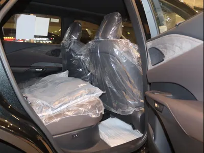 2025 لكزس أر إكس 350