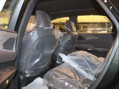 2025 لكزس أر إكس 350