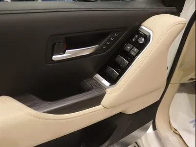 2025 تويوتا لاند كروزر في اكس ار