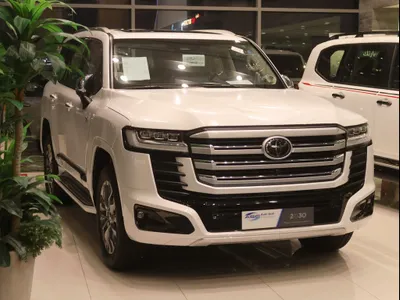 2025 تويوتا لاند كروزر في اكس ار