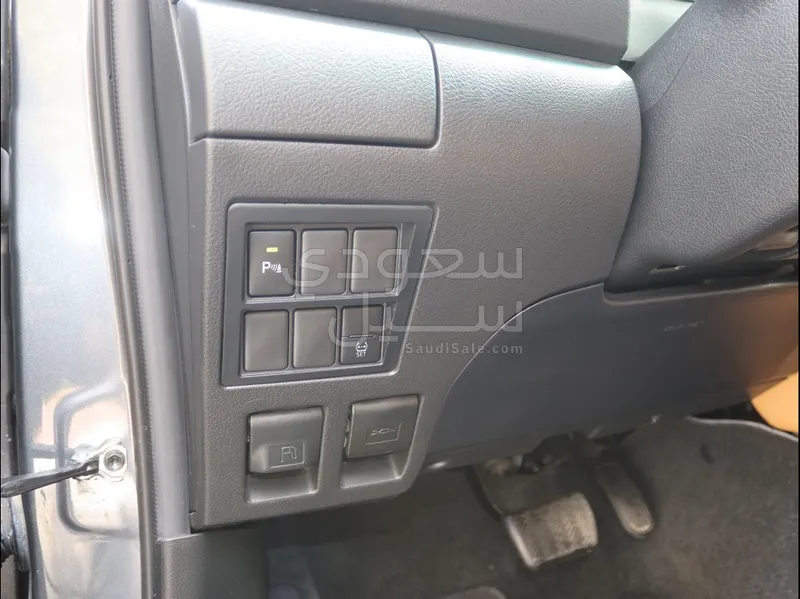 2023 تويوتا فورشنر في اكس