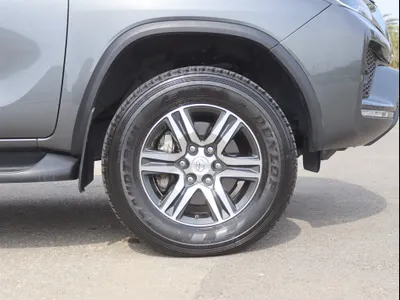 2023 تويوتا فورشنر في اكس