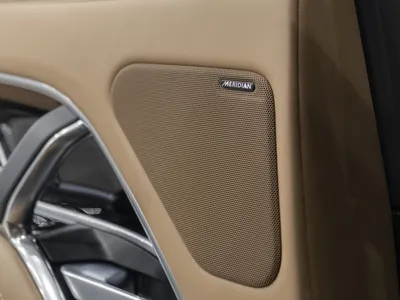 2023 لاند روفر رينج روفر اتش اس اي