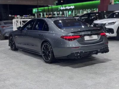 2021 مرسيدس - بنز بي 50