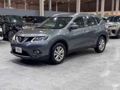 2016 نيسان اكس - ترايل