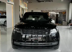 2025 لاند روفر رينج روفر فوج اس اي سوبر تشارج