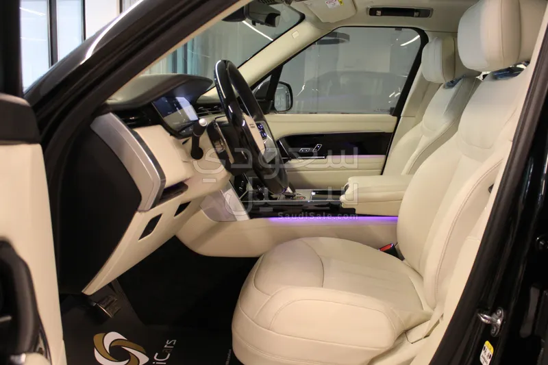 2024 لاند روفر رينج روفر اس في اوتوبيوغرافي