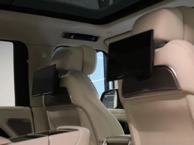 2024 لاند روفر رينج روفر اس في اوتوبيوغرافي