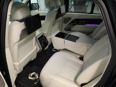 2024 لاند روفر رينج روفر اس في اوتوبيوغرافي