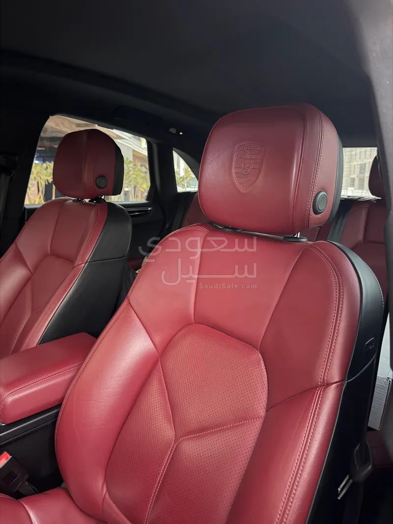 2022 بورش ماكان اس