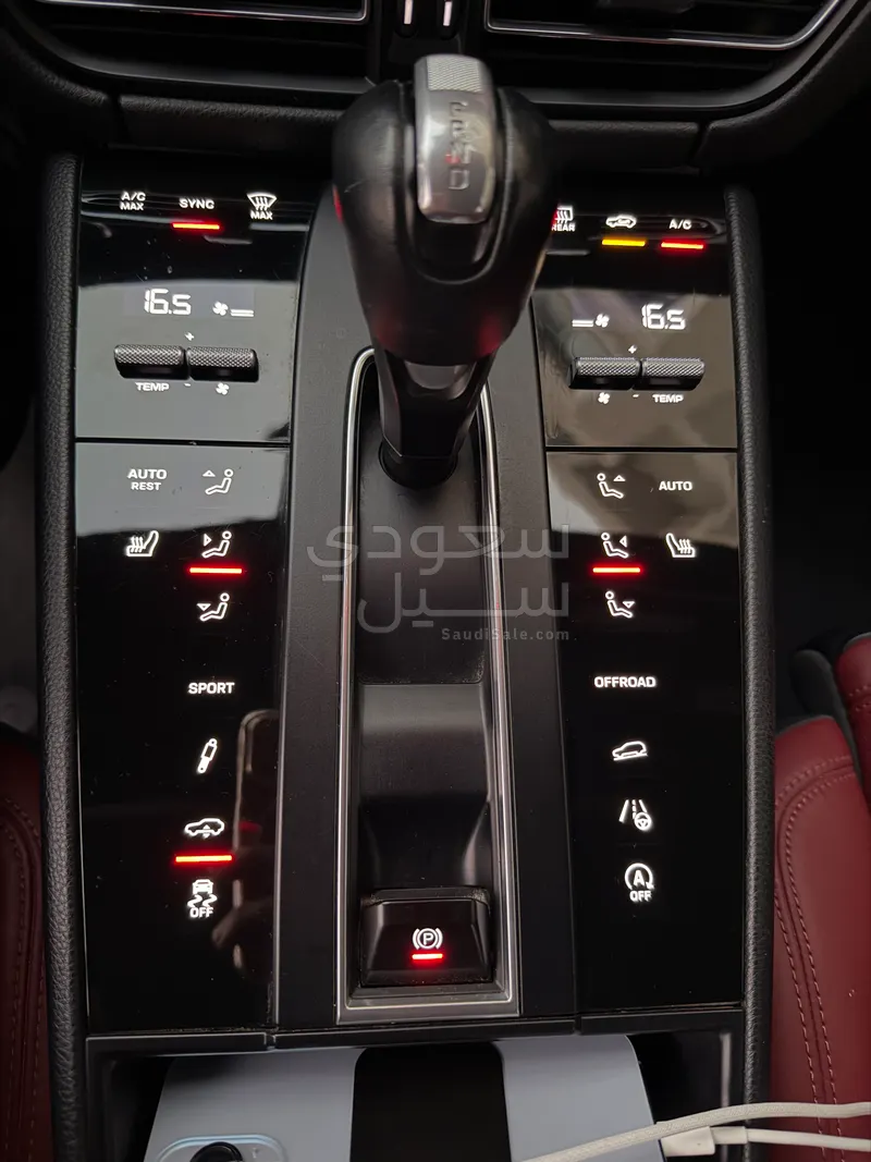 2022 بورش ماكان اس