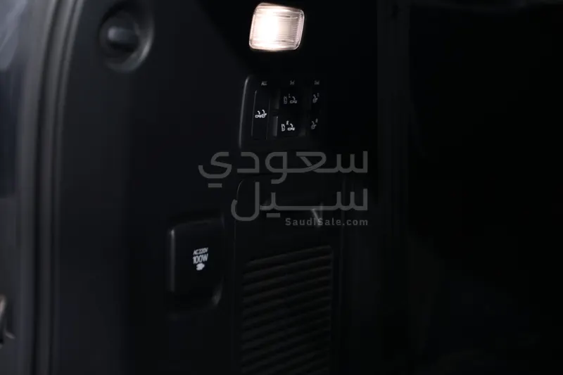 2024 لكزس إل إكس 600