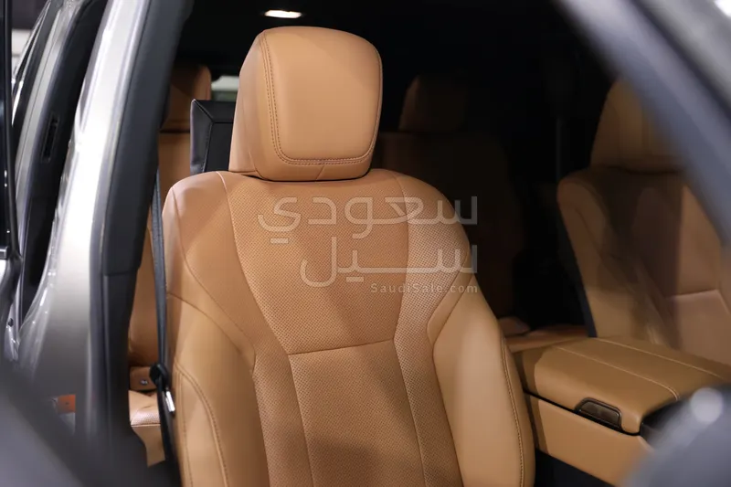 2024 لكزس إل إكس 600