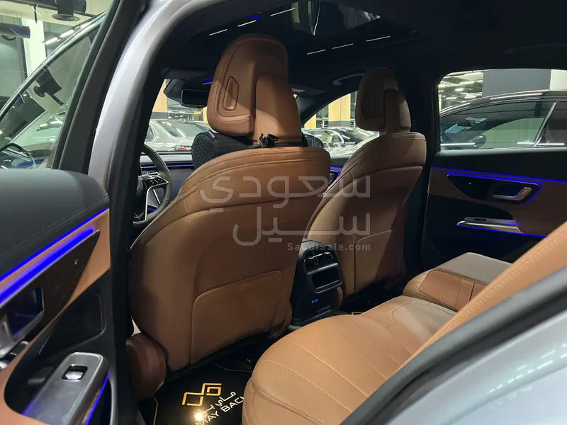 2025 مرسيدس - بنز إي 200