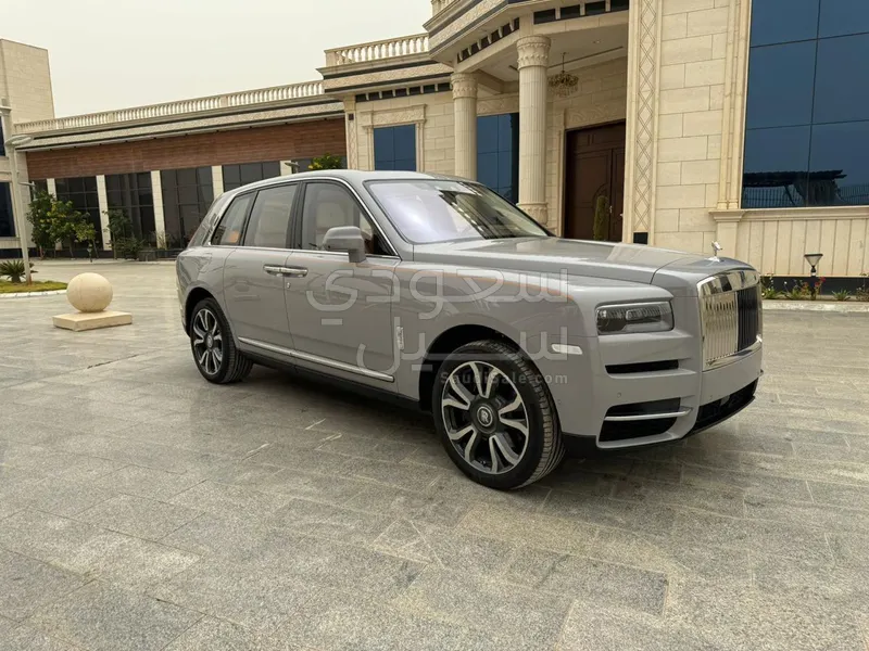 2024 رولز رويس كولينان سلفر بادج