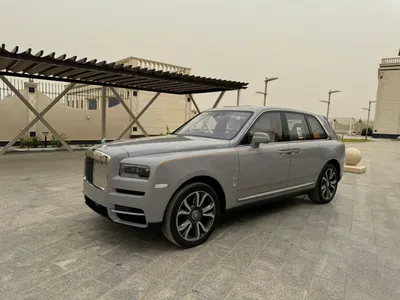 2024 رولز رويس كولينان سلفر بادج