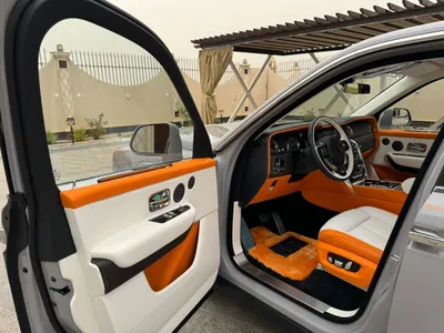 2024 رولز رويس كولينان سلفر بادج